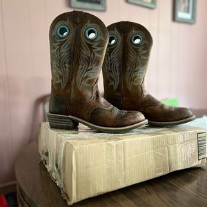 Womens Ariat Shadow Rider 11” pull on Boots